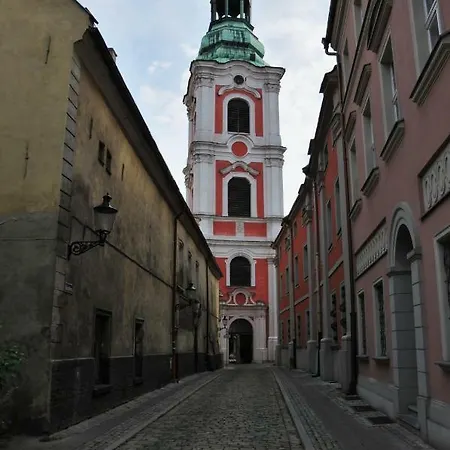 Bimba & Free Parking *