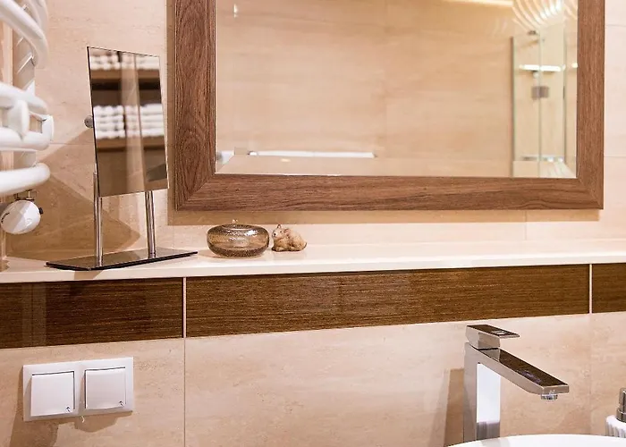 Bimba & Free Parking *