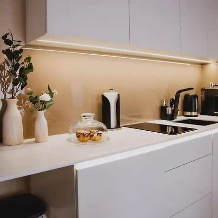 Bimba & Free Parking