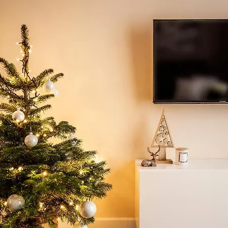 Bimba & Free Parking